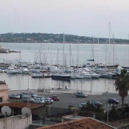 B&B Le Grand Bleu Siracusa - One Hundred Steps From Ortigia -Sea View - シラクーサ エクステリア 写真